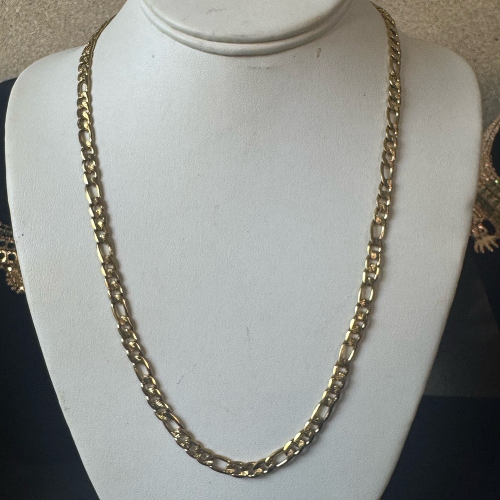 FAMILY VINTAGE STATEMENT NECKLACE